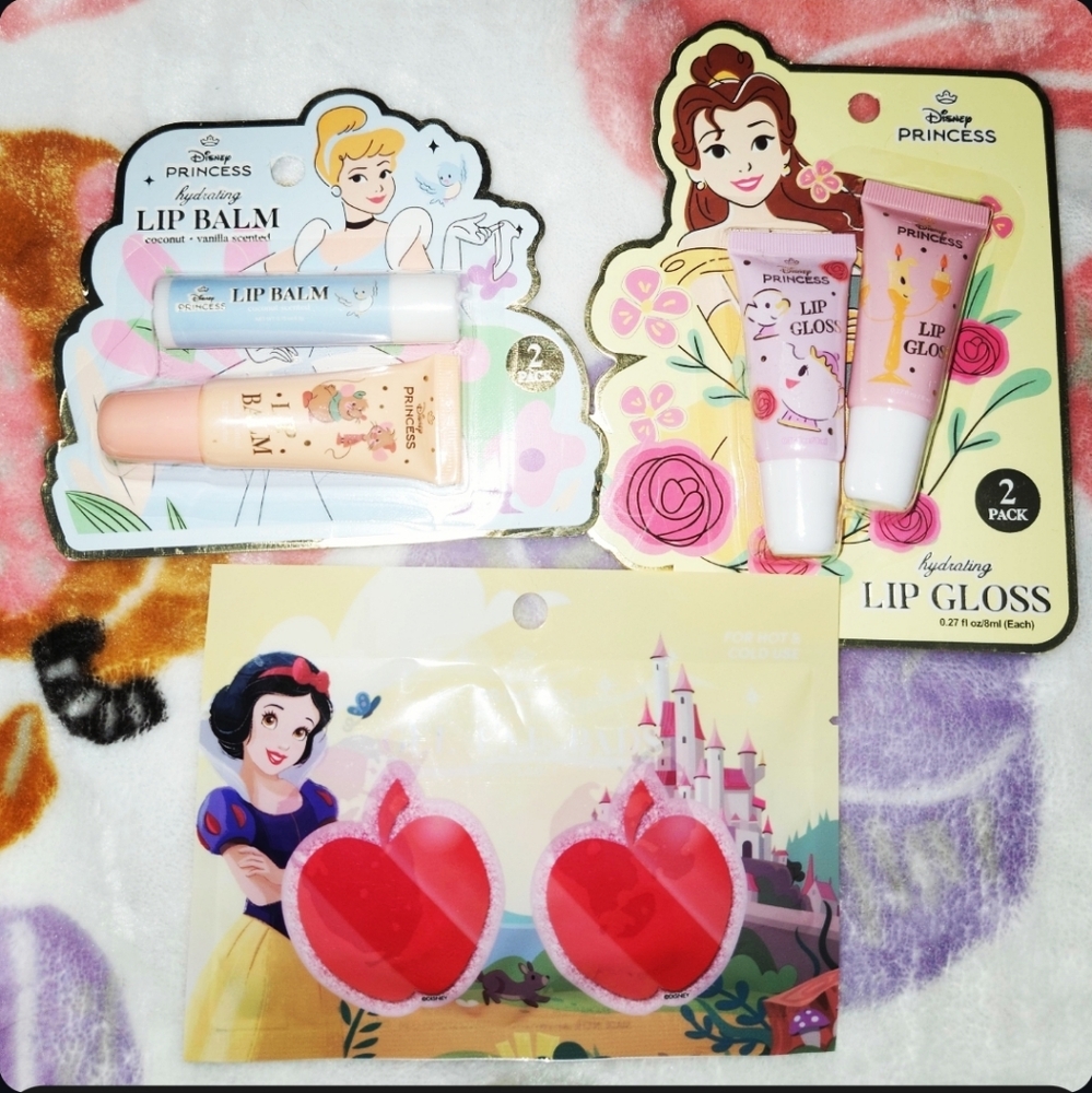 Disney Princess Lip Balm and Gloss Collection With Gel Eye Pads